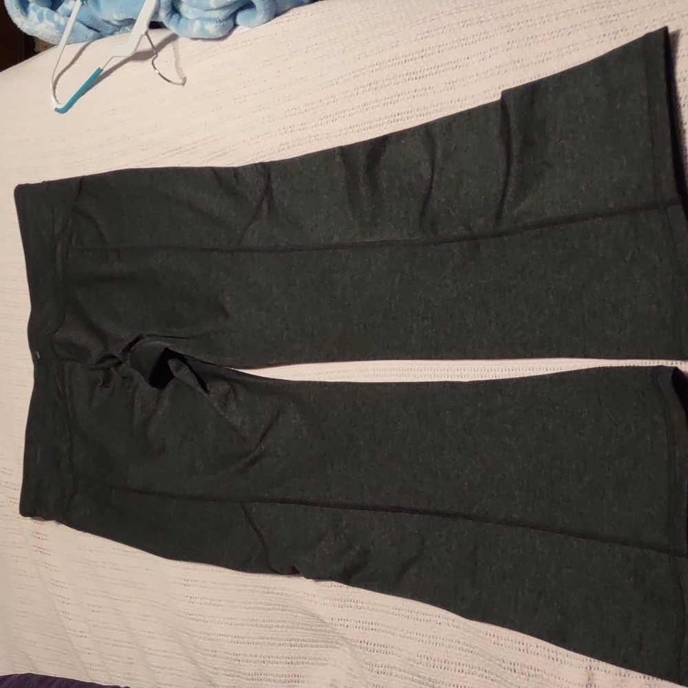 Exercise pants..new never worn - Picture 2 of 3